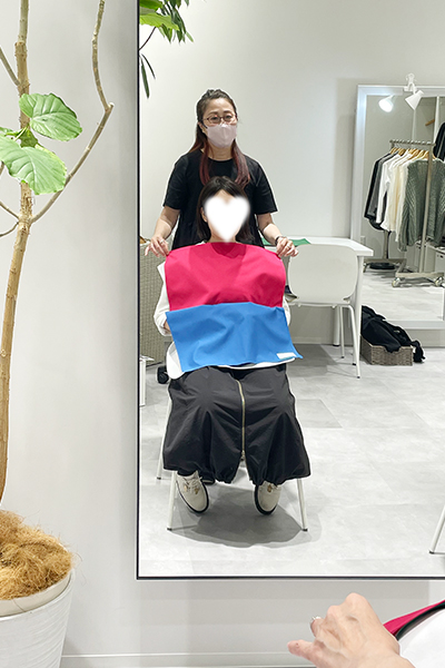 4Dパーソナルカラー診断中の画像